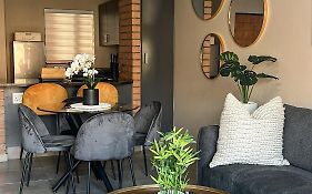 The Ridge Modern Escape